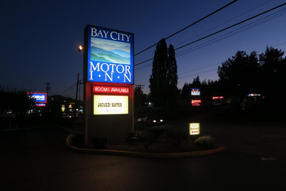 Bay City Motor Inn Main image
